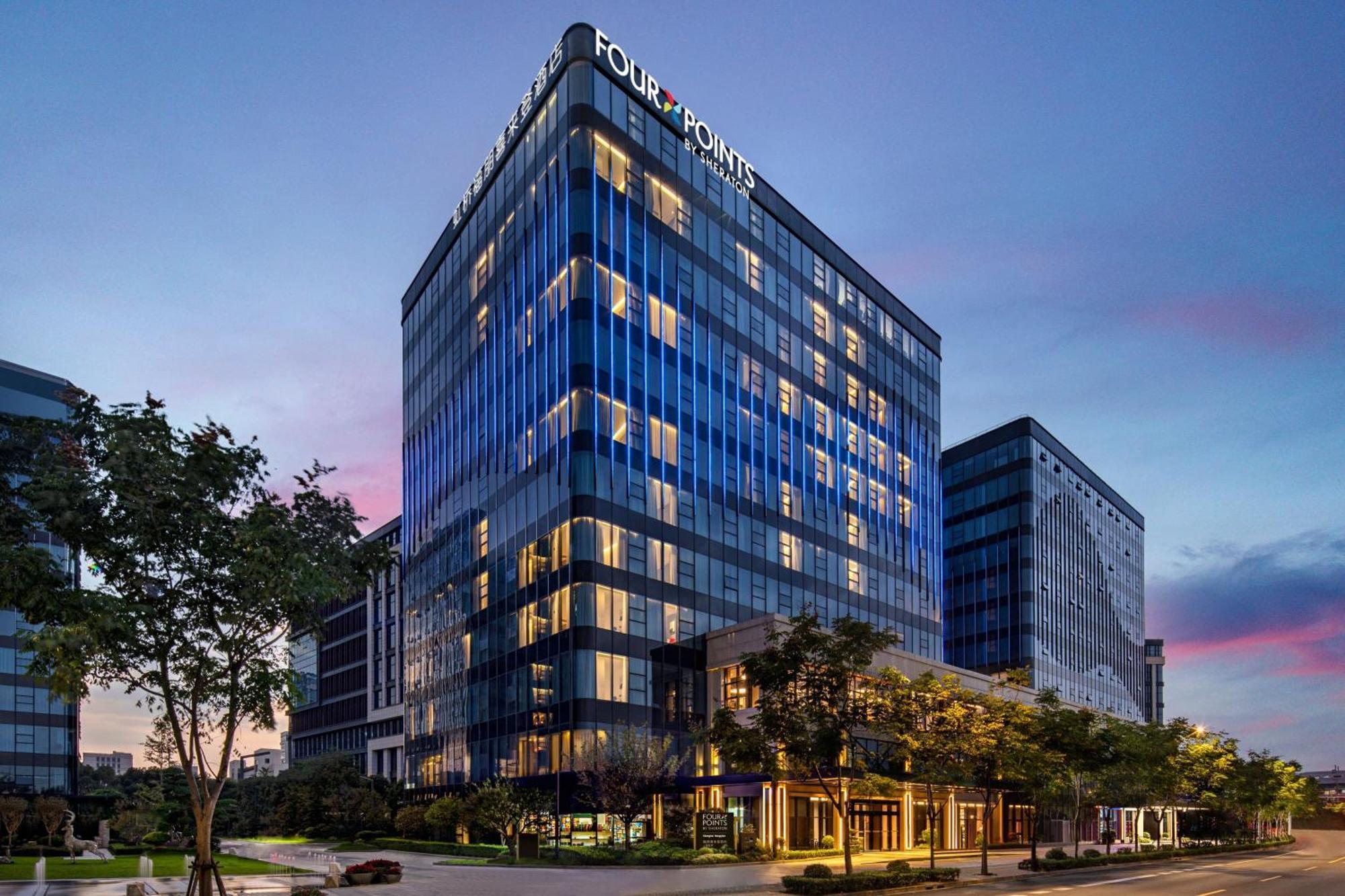 Hotel Four Points By Sheraton Hongqiao
